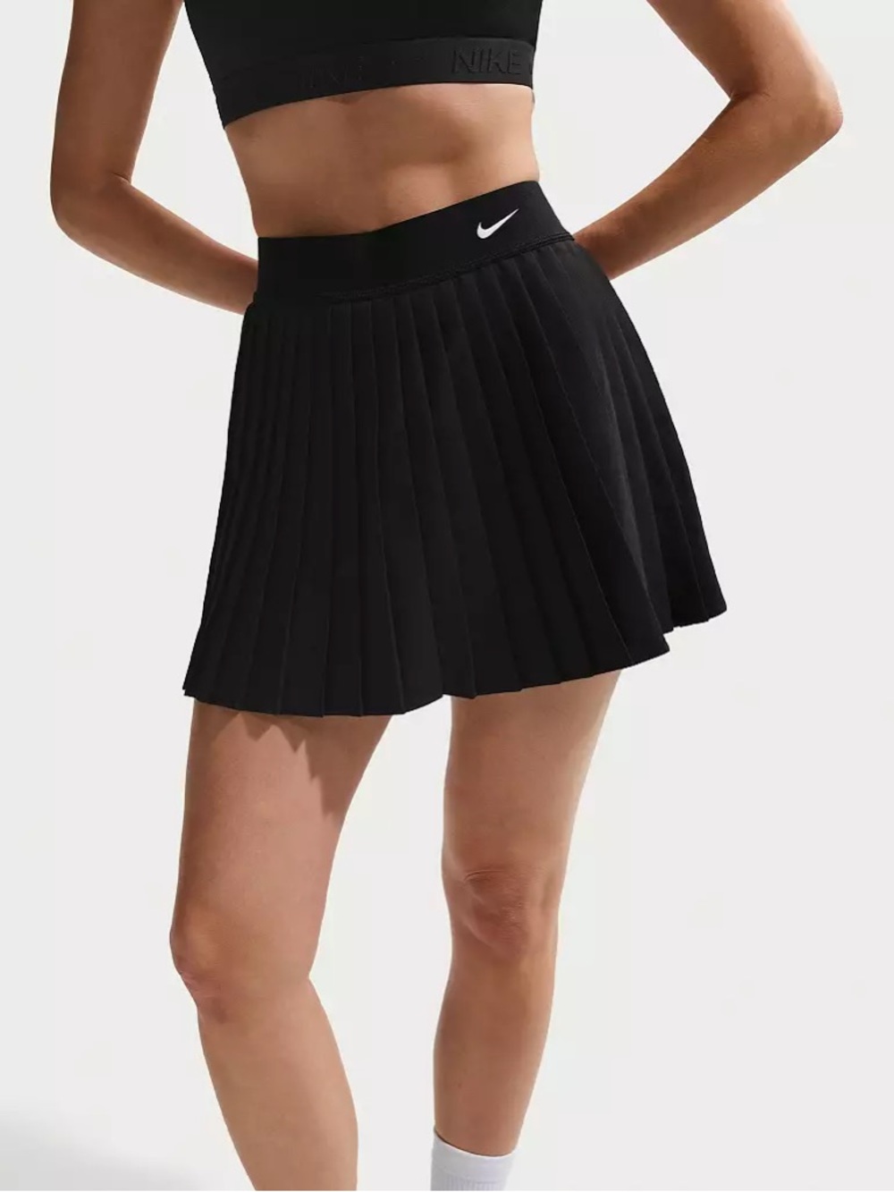Nike Women's Victory Dri-FIT High-Waisted Pleated Tennis Skirt